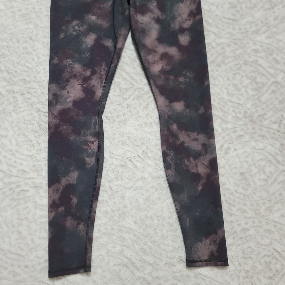 ALO Yoga Solarized High-Rise Tie-Dye Leggings Oxblood Size M - Picture 4 of 16